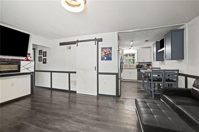 5308 N Michigan Avenue, Kansas City, MO 64118