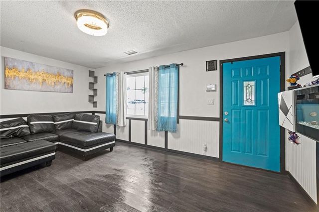 5308 N Michigan Avenue, Kansas City, MO 64118