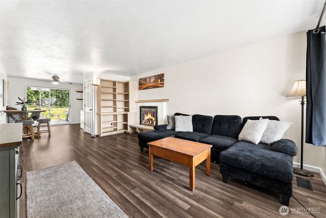 8635 S G Street, Tacoma, WA 98444