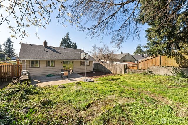 8635 S G Street, Tacoma, WA 98444