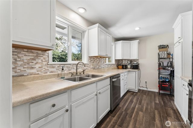 8635 S G Street, Tacoma, WA 98444