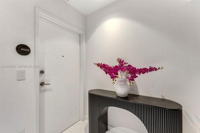 480 NE 31st St 4002, Miami, FL 33137