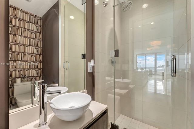 480 NE 31st St 4002, Miami, FL 33137