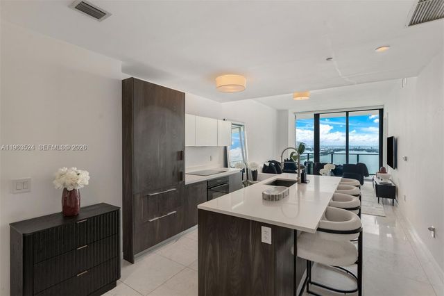 480 NE 31st St 4002, Miami, FL 33137