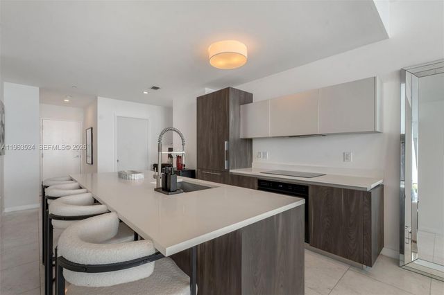 480 NE 31st St 4002, Miami, FL 33137