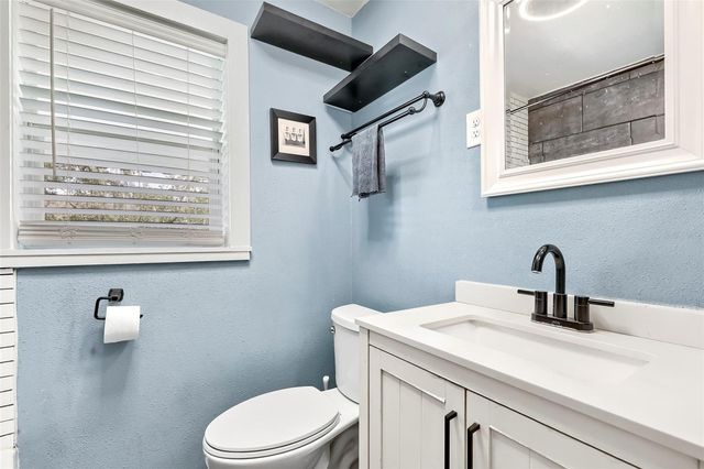 805 E LAMBRIGHT STREET, Tampa, FL 33604