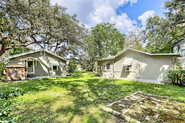 805 E LAMBRIGHT STREET, Tampa, FL 33604