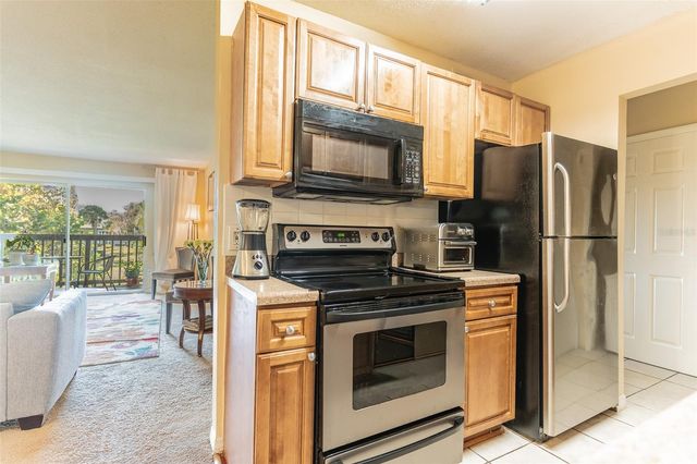 1695 LEE ROAD E211, Winter Park, FL 32789