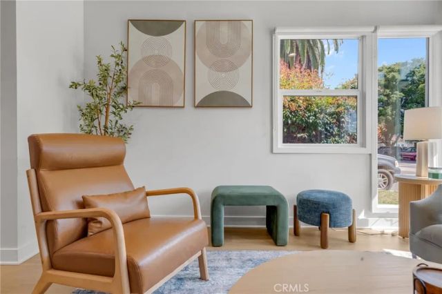 2489 Fashion Avenue, Long Beach, CA 90810