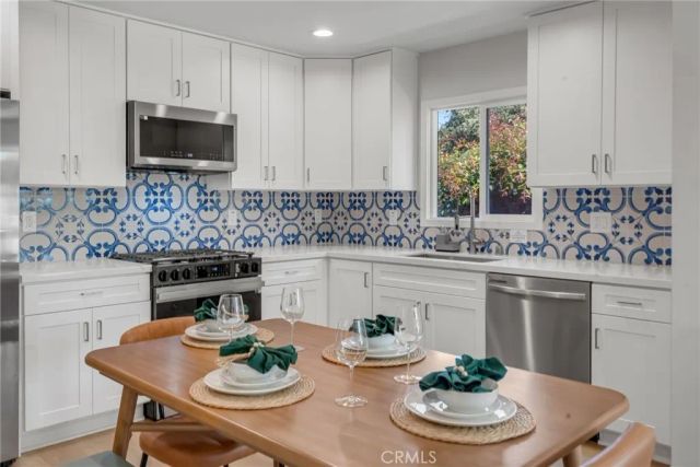 2489 Fashion Avenue, Long Beach, CA 90810