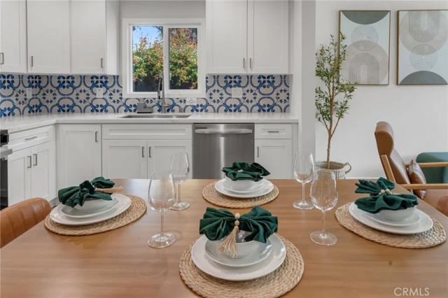 2489 Fashion Avenue, Long Beach, CA 90810