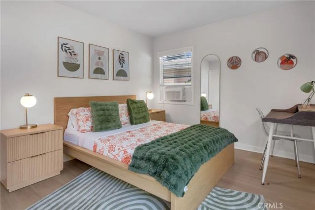 2489 Fashion Avenue, Long Beach, CA 90810