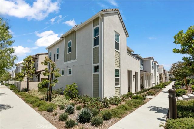 4044 Summer Way, Corona, CA 92883