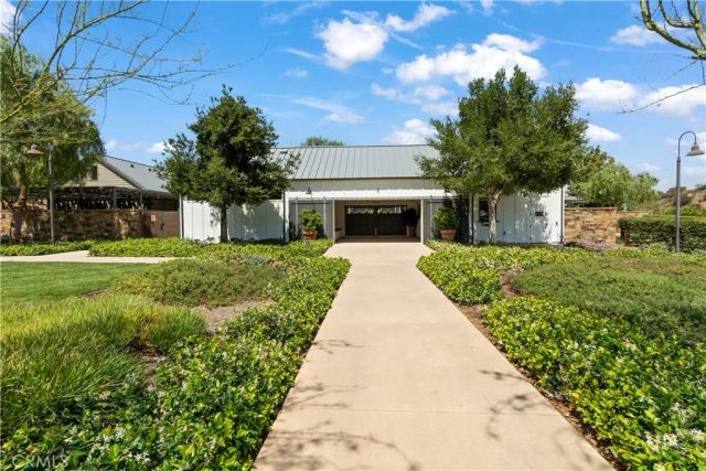 4044 Summer Way, Corona, CA 92883