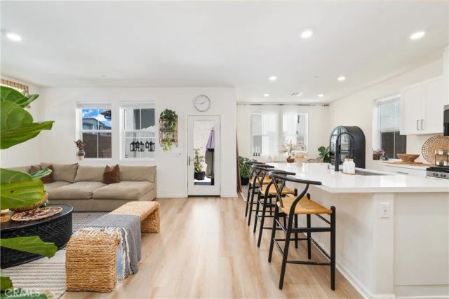 4044 Summer Way, Corona, CA 92883