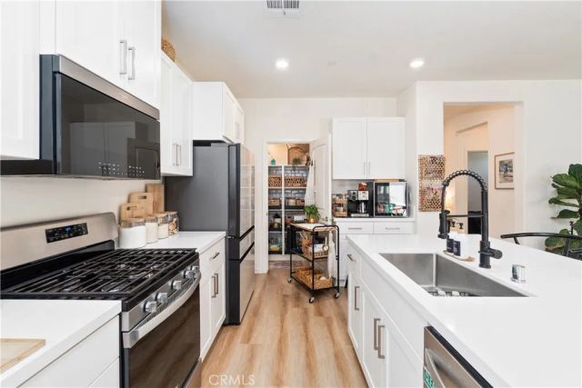 4044 Summer Way, Corona, CA 92883