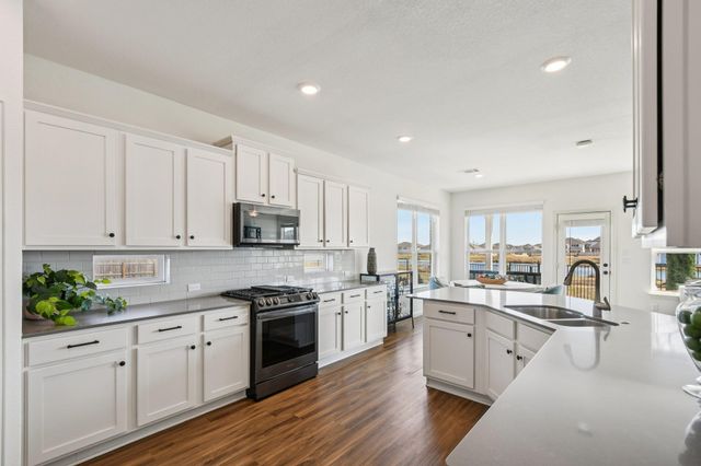 208 Locklin DR, Liberty Hill, TX 78642