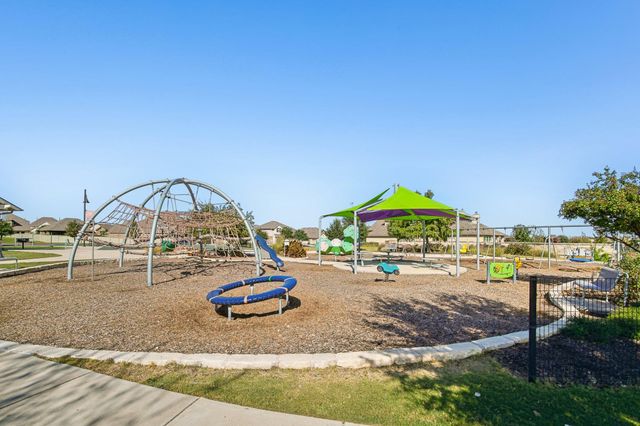 208 Locklin DR, Liberty Hill, TX 78642