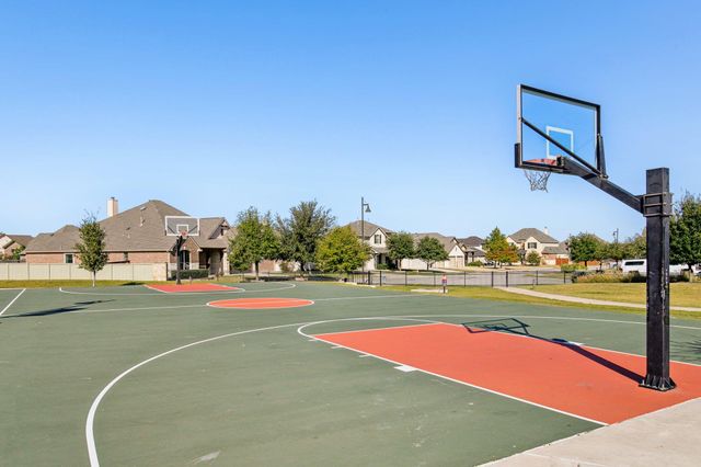 208 Locklin DR, Liberty Hill, TX 78642