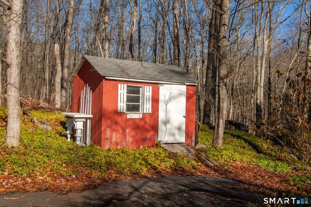 313 Bradley Corners Road, Madison, CT 06443