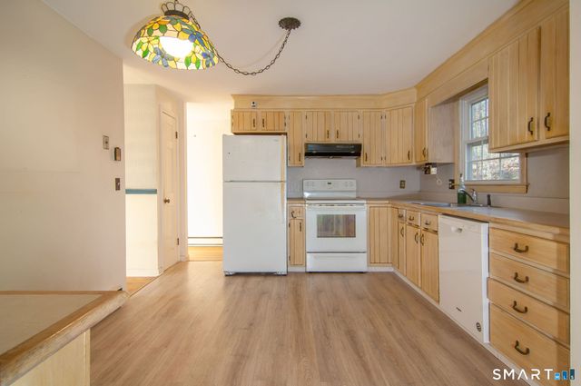 313 Bradley Corners Road, Madison, CT 06443