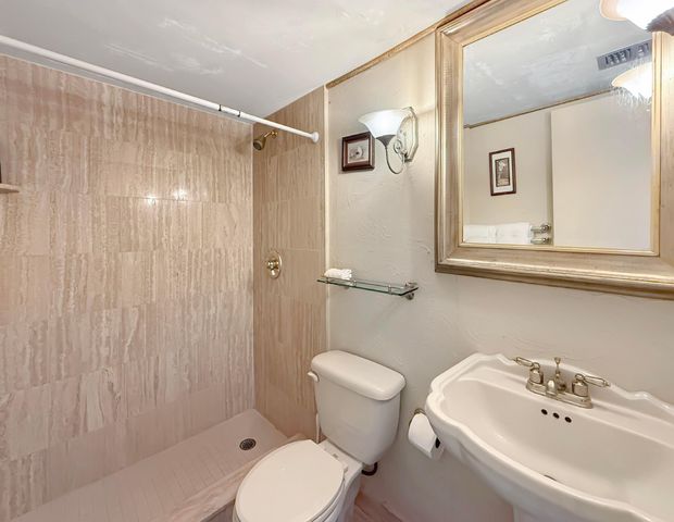 4200 N Ocean Drive 1-902, Singer Island, FL 33404