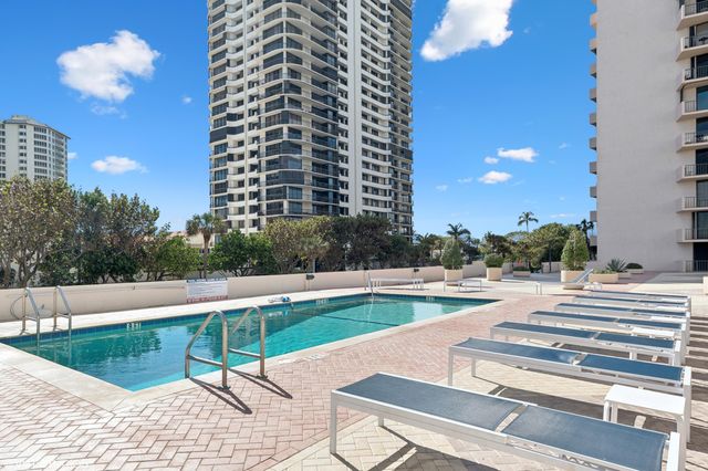 4200 N Ocean Drive 1-902, Singer Island, FL 33404