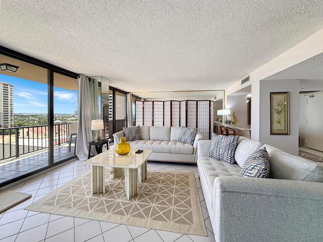 4200 N Ocean Drive 1-902, Singer Island, FL 33404