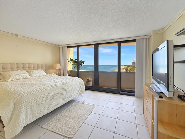 4200 N Ocean Drive 1-902, Singer Island, FL 33404