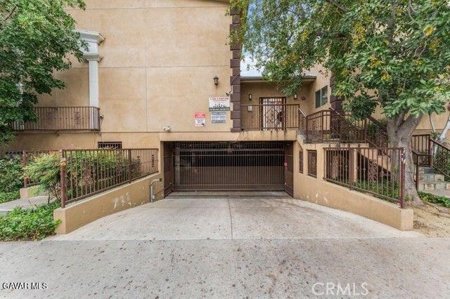 14618 Gilmore Street 16, Van Nuys (los Angeles), CA 91411