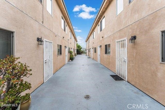 14618 Gilmore Street 16, Van Nuys (los Angeles), CA 91411