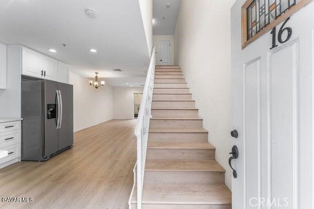 14618 Gilmore Street 16, Van Nuys (los Angeles), CA 91411