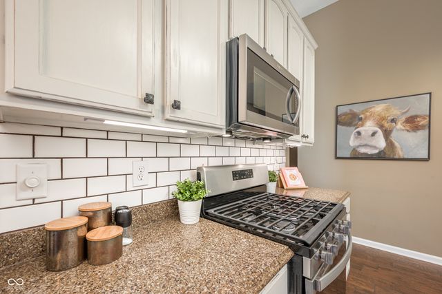 1647 Gross Point Pass, Brownsburg, IN 46112