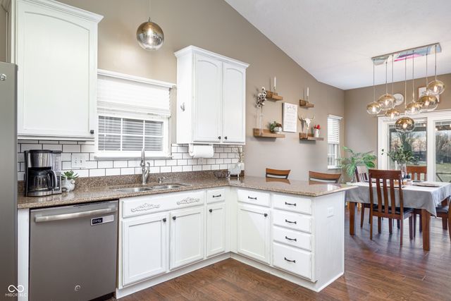 1647 Gross Point Pass, Brownsburg, IN 46112