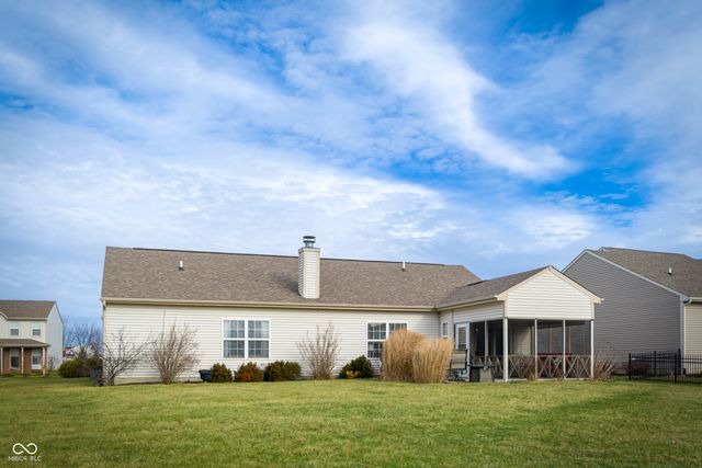 1647 Gross Point Pass, Brownsburg, IN 46112