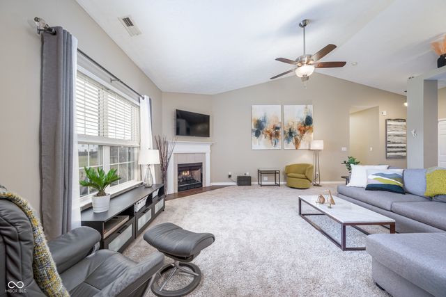 1647 Gross Point Pass, Brownsburg, IN 46112