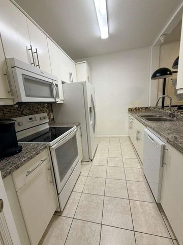 6214 STEVENSON DRIVE 303, Orlando, FL 32835