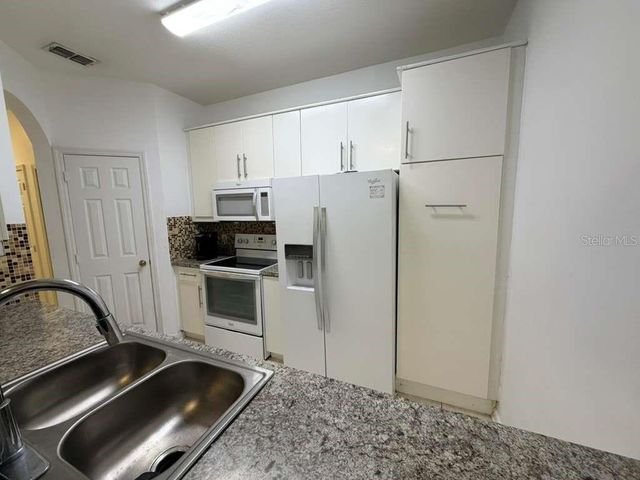 6214 STEVENSON DRIVE 303, Orlando, FL 32835