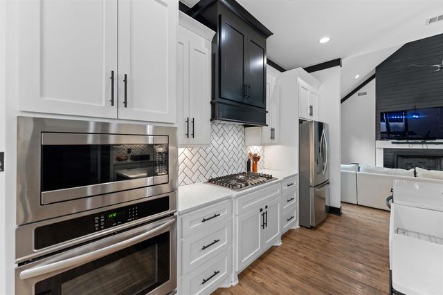 15 Fletcher Ridge, Little Rock, AR 72223