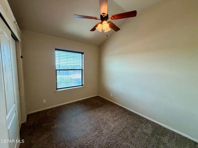 106 ALAMITO CREEK Avenue, Clint, TX 79836