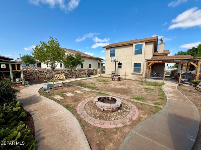106 ALAMITO CREEK Avenue, Clint, TX 79836