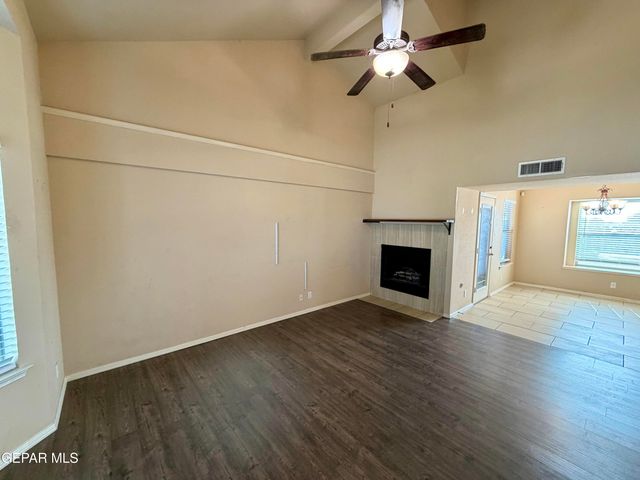 106 ALAMITO CREEK Avenue, Clint, TX 79836