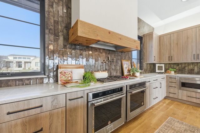 1511 E Bluesage Ct, Andover, KS 67002