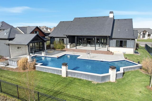 1511 E Bluesage Ct, Andover, KS 67002