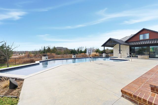 1511 E Bluesage Ct, Andover, KS 67002