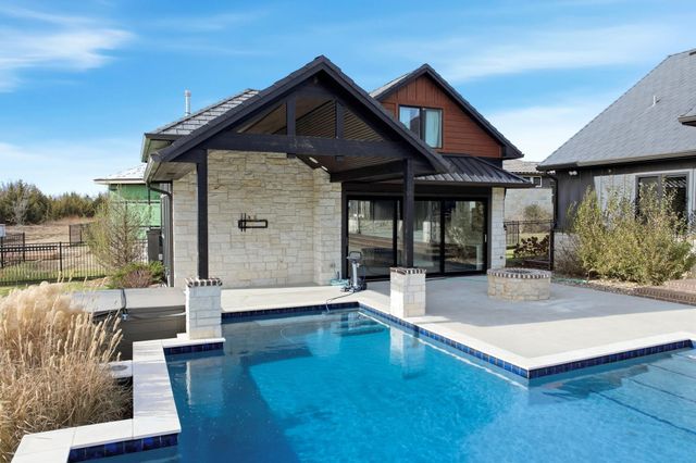 1511 E Bluesage Ct, Andover, KS 67002