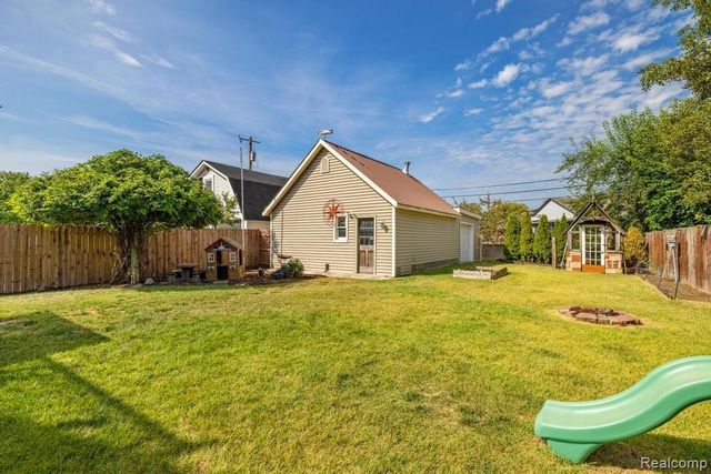 9721 Horton Street, Livonia, MI 48150