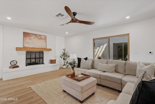 14018 N 48TH Place, Scottsdale, AZ 85254