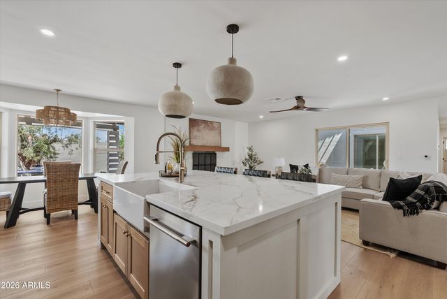 14018 N 48TH Place, Scottsdale, AZ 85254