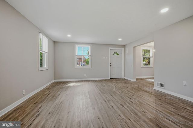 175 RIVERVIEW DR, New Castle, DE 19720